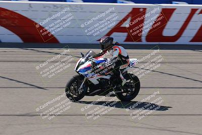 media/Aug-27-2022-Fastrack Riders (Sat) [[c588535105]]/Level 1/Session 1 Start Finish/
